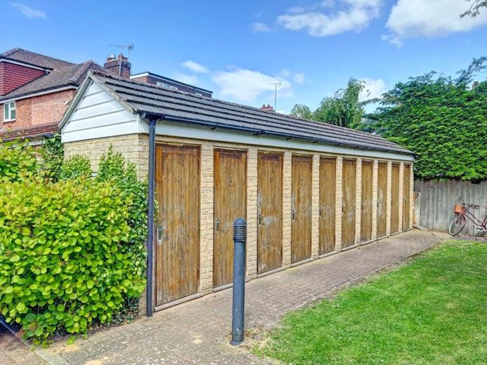 2 bedroom flat, Brookwood House, 226A Histon Road CB4