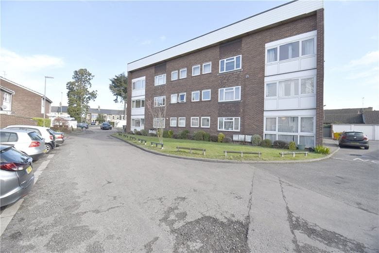 2 bedroom flat, Kensington Court, Quainton Close CB5 - Let Agreed