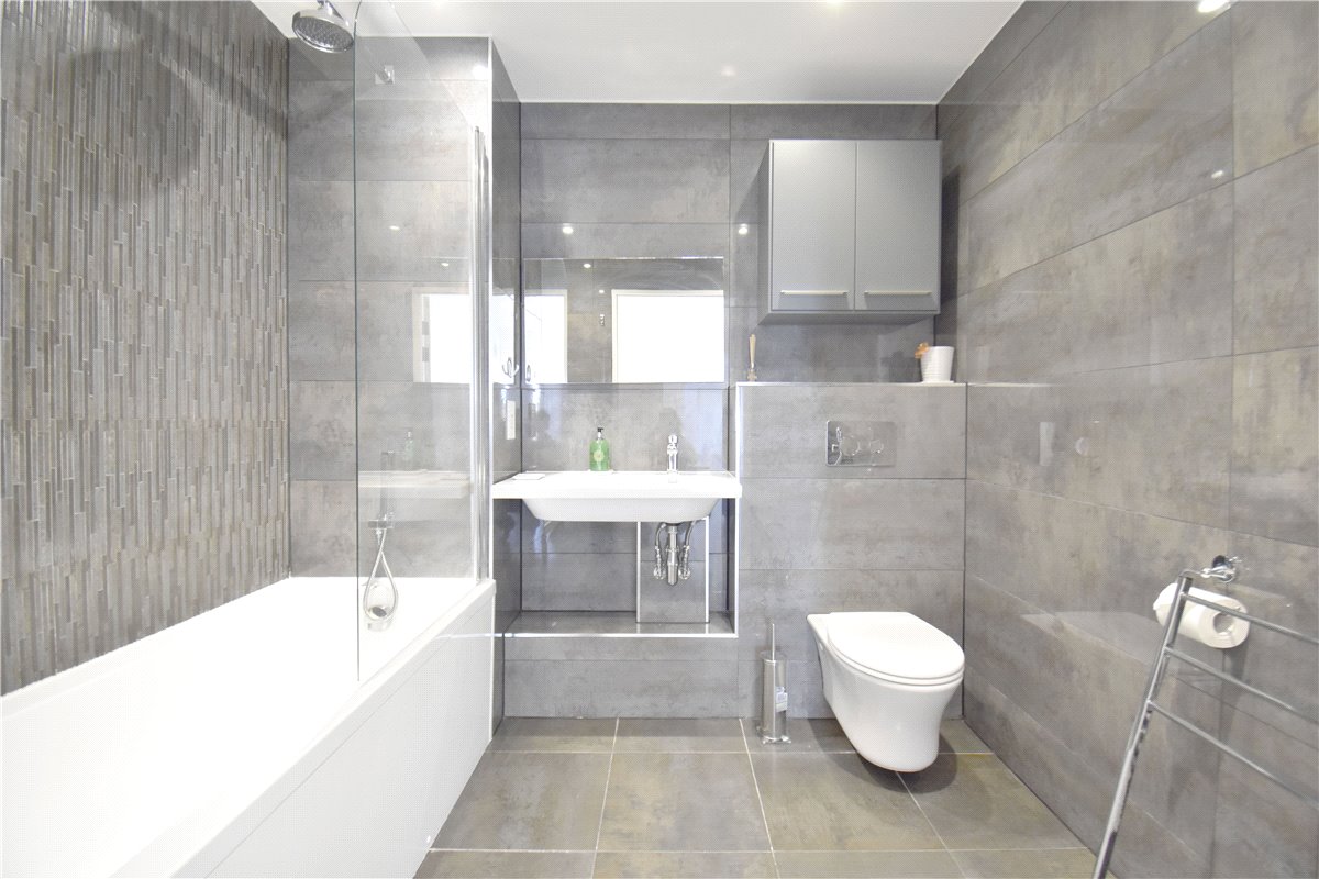 2 bedroom flat, Marque House, 143 Hills Road CB2