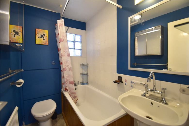 2 bedroom house, Albert Street, Cambridge CB4 - Available