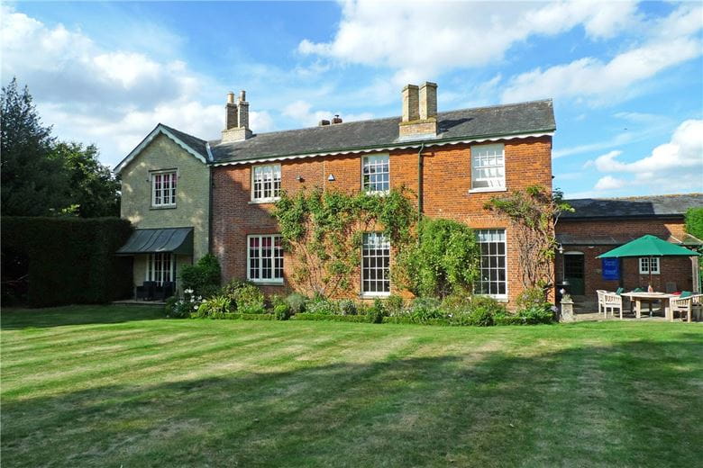 6 bedroom house, Woodhall Farm, Woodhall Lane CB21 - Let Agreed