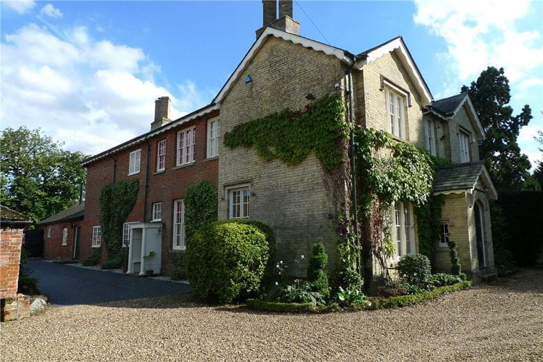 6 bedroom house, Woodhall Farm, Woodhall Lane CB21 - Let Agreed