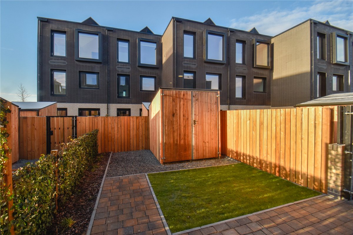 3 bedroom house, Lockhart Way, Northstowe CB24 - Let Agreed