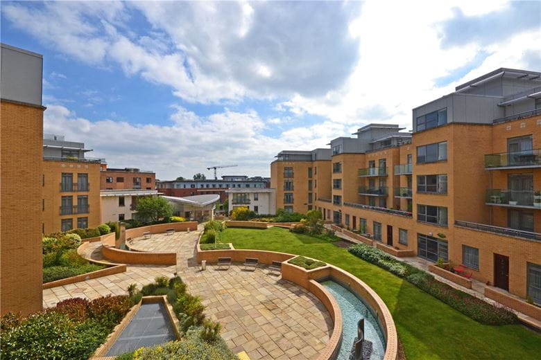 2 bedroom flat, The Belvedere, Homerton Street CB2 - Let Agreed
