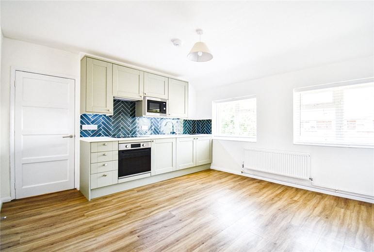 2 bedroom flat, Gray Road, Cambridge CB1 - Let Agreed