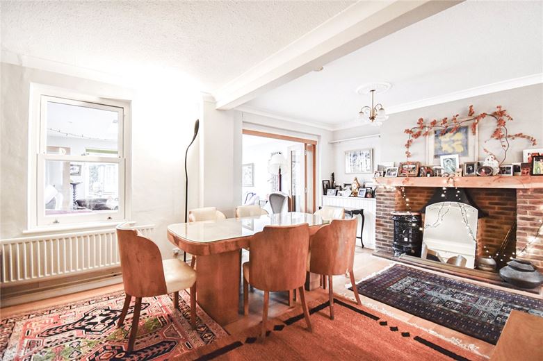 3 bedroom house, Izaak Walton Way, Cambridge CB4 - Let Agreed