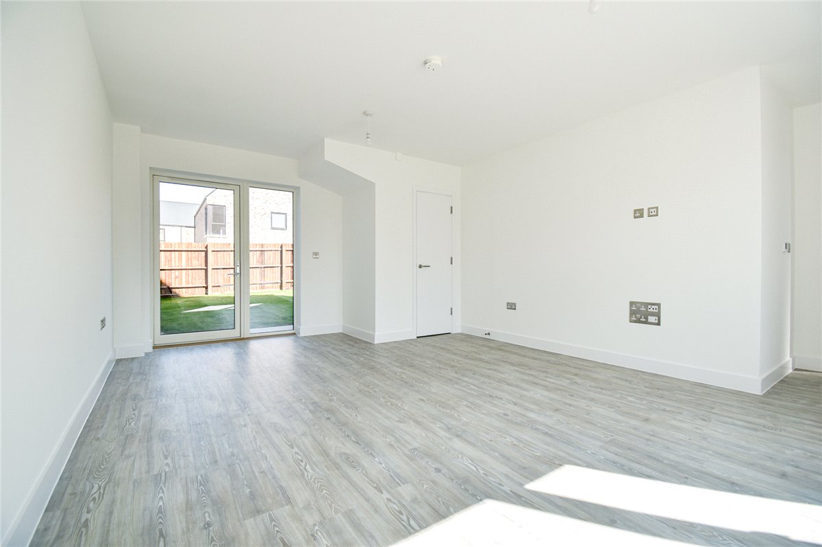 4 bedroom house, Gregory Park North, Cambridge CB5