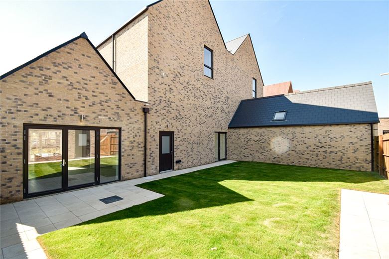 4 bedroom house, Gregory Park North, Cambridge CB5