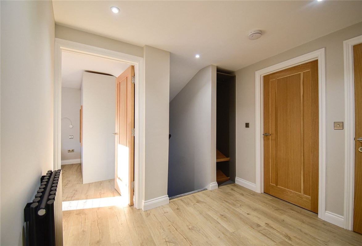 2 bedroom flat, High Street, Cottenham CB24 - Available