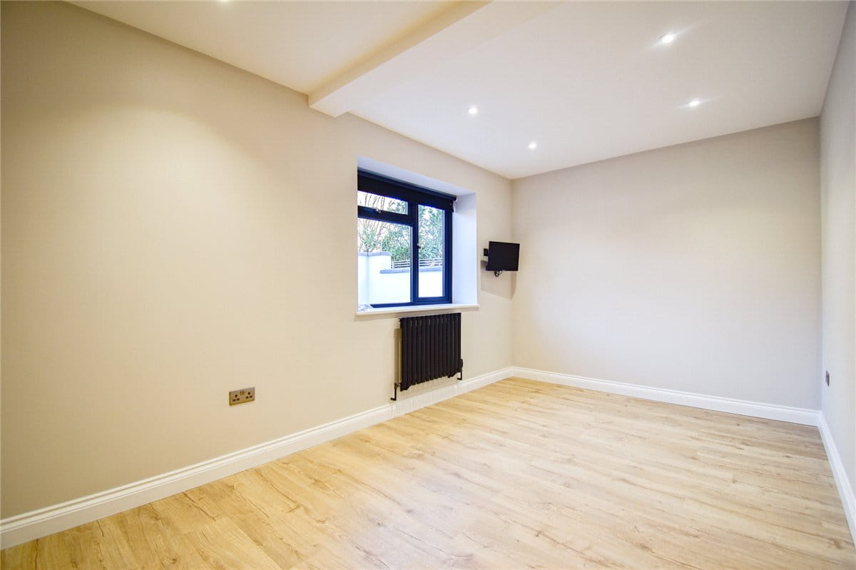 2 bedroom flat, High Street, Cottenham CB24 - Let Agreed