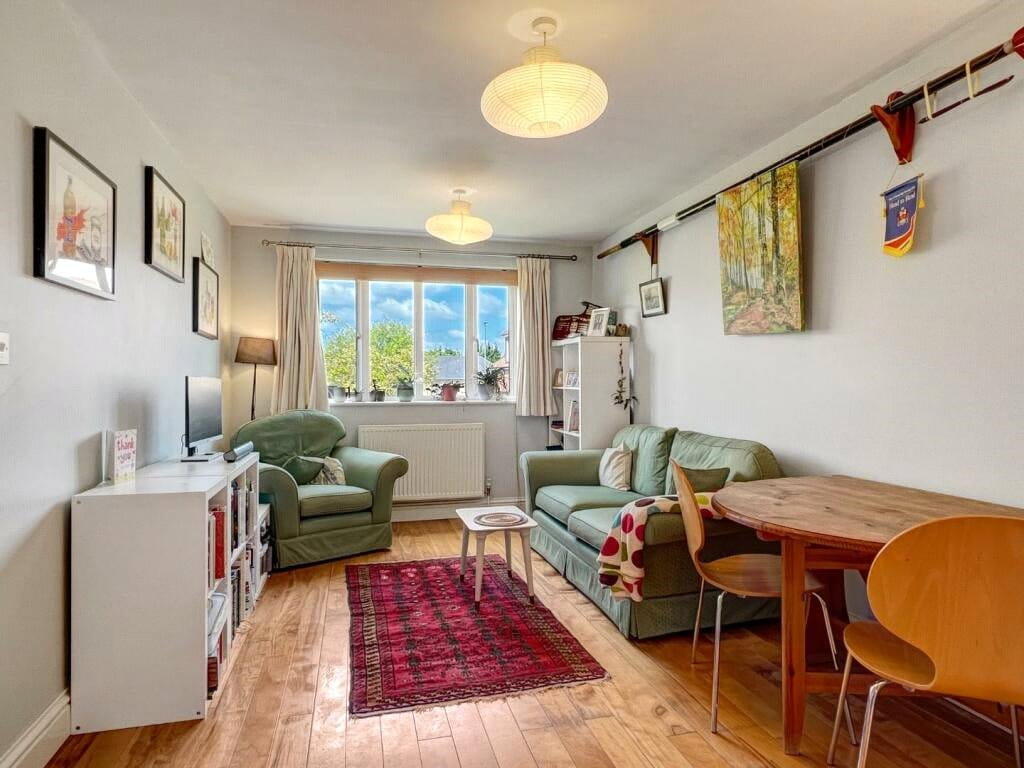 2 bedroom flat, Brookwood House, 226a Histon Road CB4 - Let Agreed