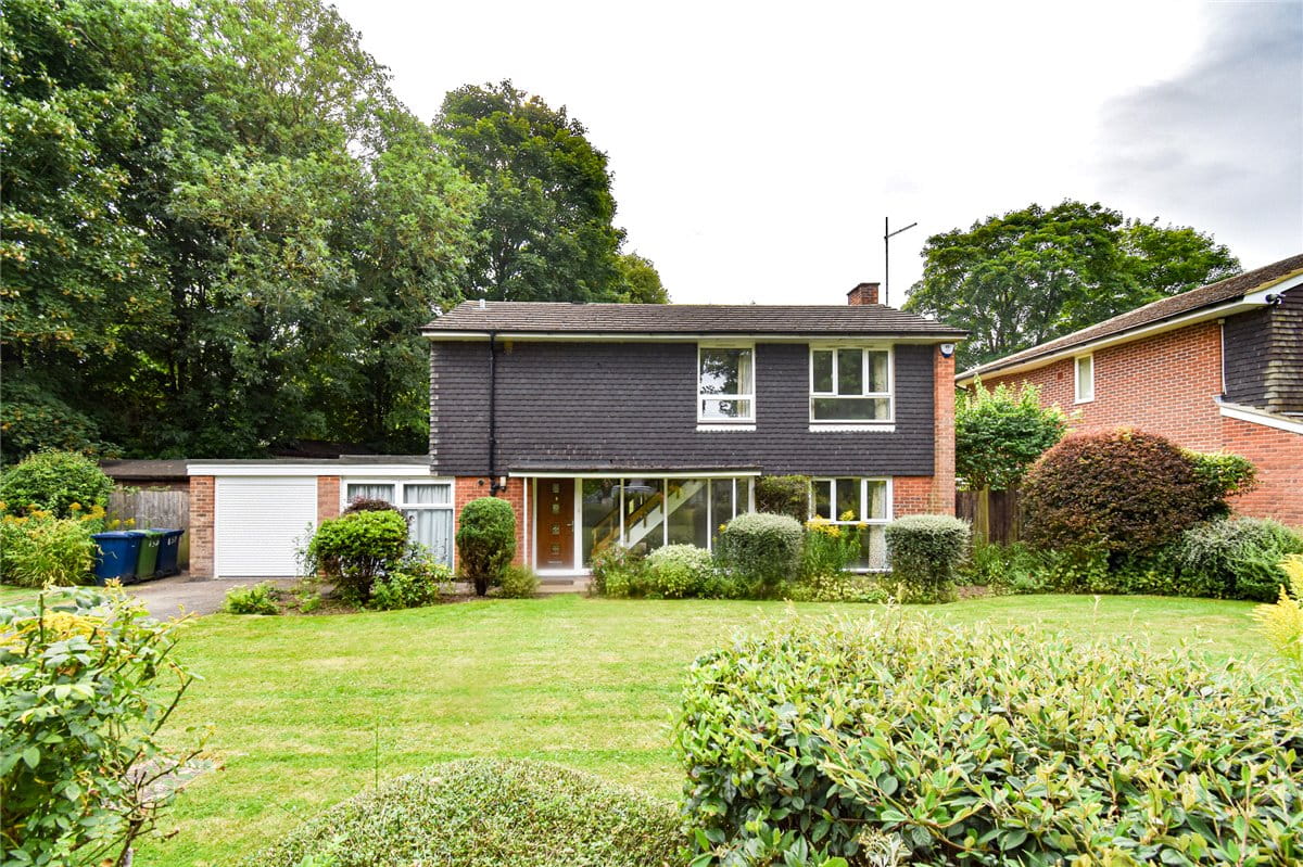 4 bedroom house, Spinney Drive, Great Shelford CB22 - Available