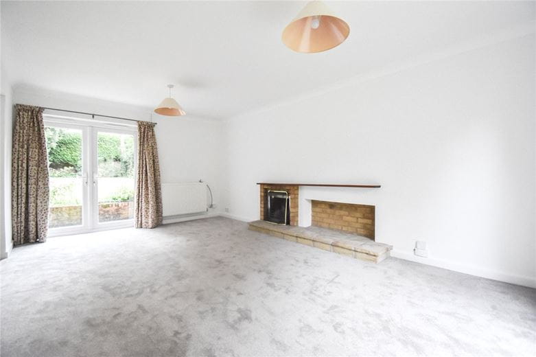 4 bedroom house, Spinney Drive, Great Shelford CB22 - Available