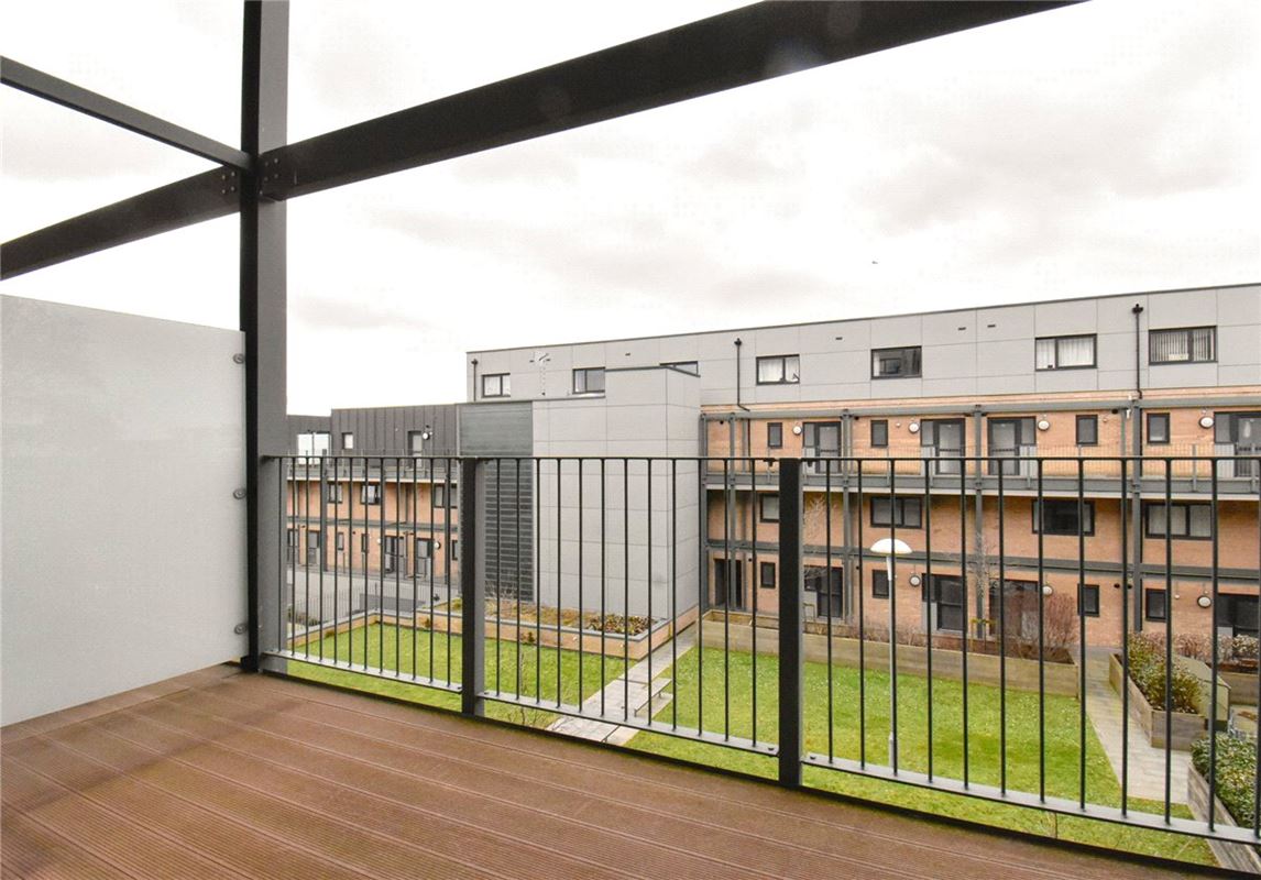 2 bedroom flat, Flamsteed Close, Cambridge CB1 - Let Agreed