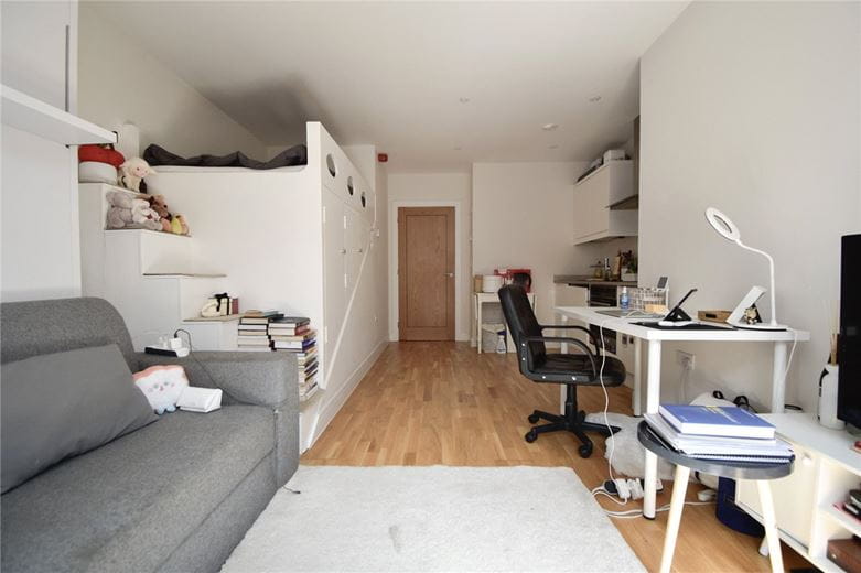 1 bedroom flat, Cambridge Place, Cambridge CB2 - Let Agreed