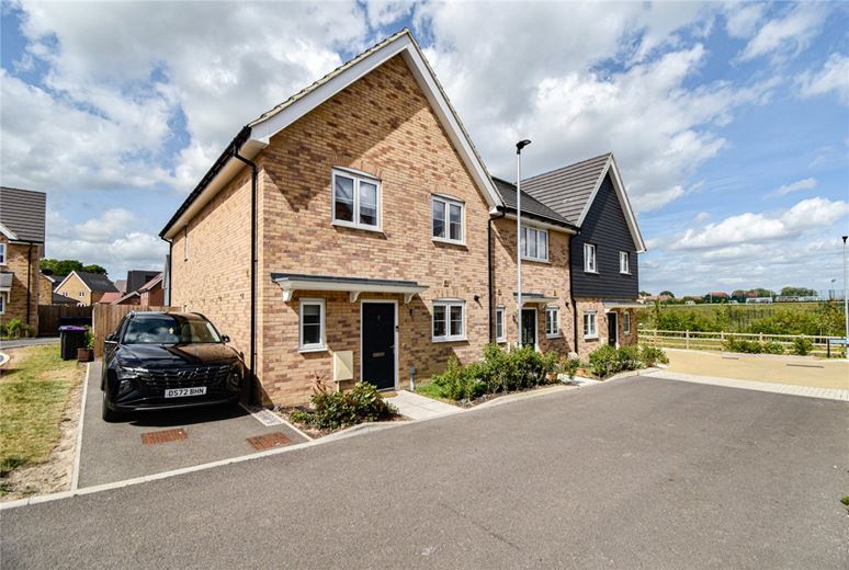 4 bedroom house, Gardner Drive, Bishop Stortford CM23 - Let Agreed