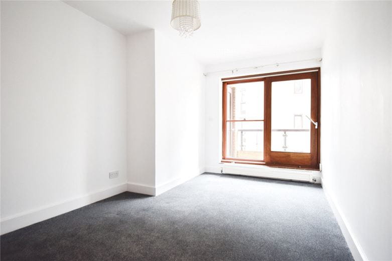 2 bedroom flat, Beaufort Place, Thompsons Lane CB5