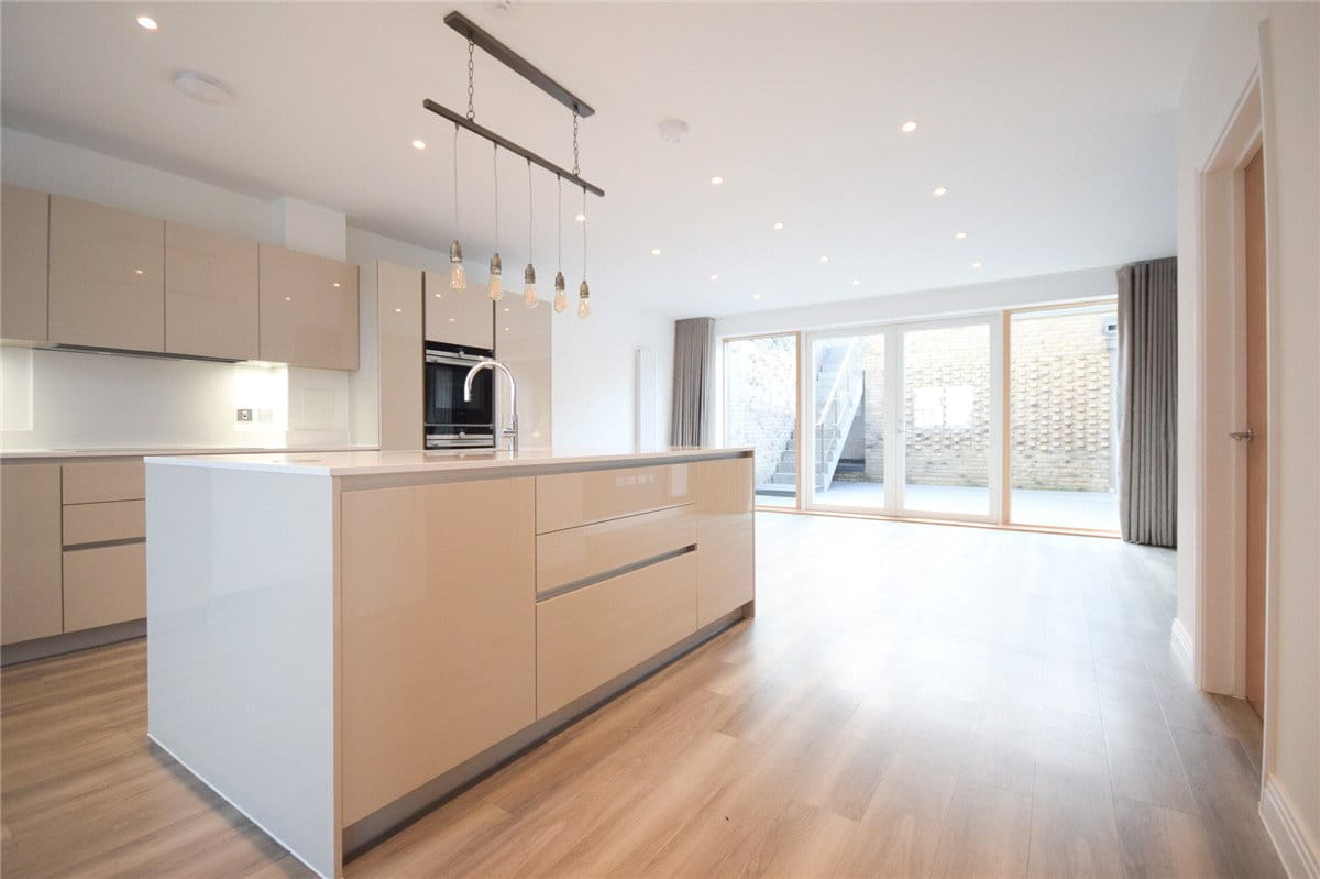 5 bedroom house, Pinnington Close, Trumpington CB2 - Let Agreed