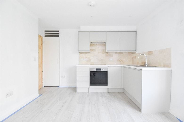 2 bedroom flat, Gilbert Close, Cambridge CB4 - Let Agreed