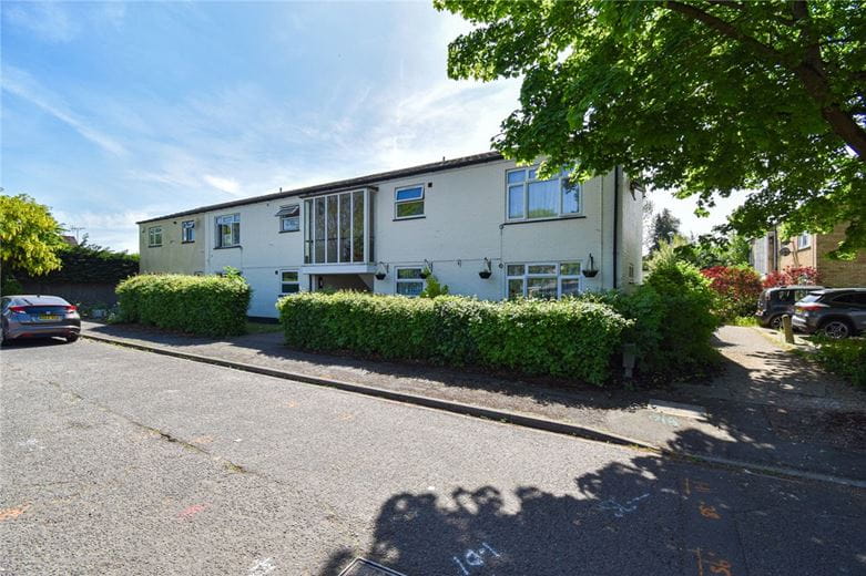 2 bedroom flat, Gilbert Close, Cambridge CB4 - Let Agreed