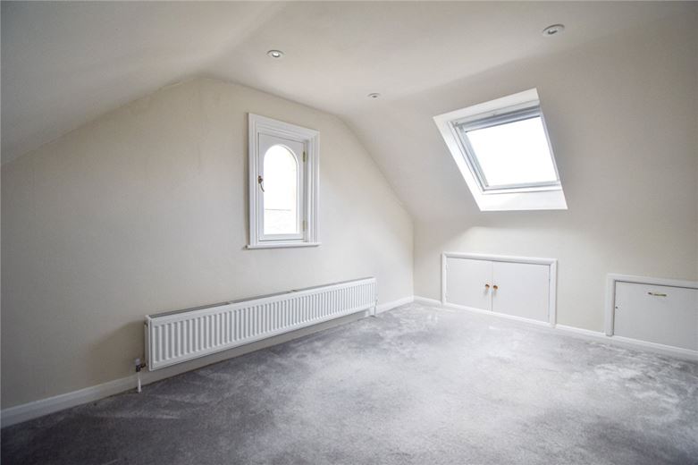 3 bedroom flat, Bateman Street, Cambridge CB2 - Let Agreed