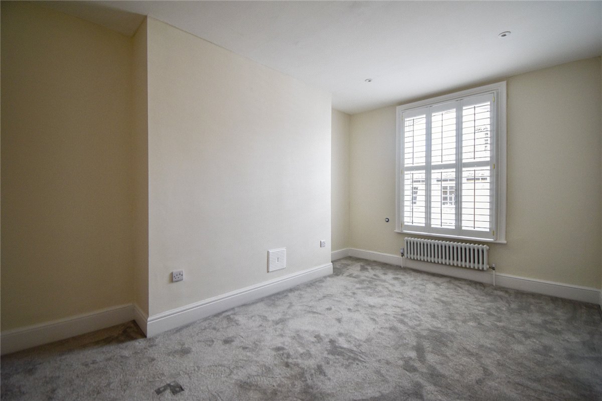 3 bedroom flat, Bateman Street, Cambridge CB2 - Let Agreed