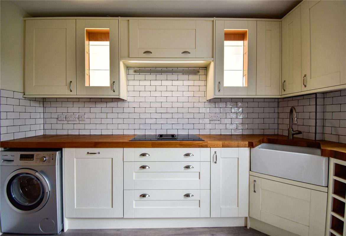 3 bedroom flat, Bateman Street, Cambridge CB2 - Let Agreed