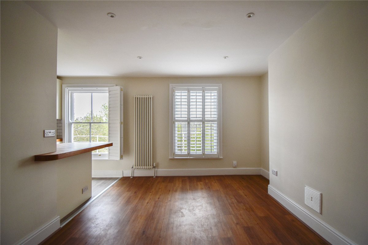 3 bedroom flat, Bateman Street, Cambridge CB2 - Let Agreed