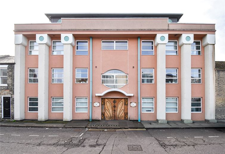 1 bedroom flat, Guthrie Court, Paradise Street CB1