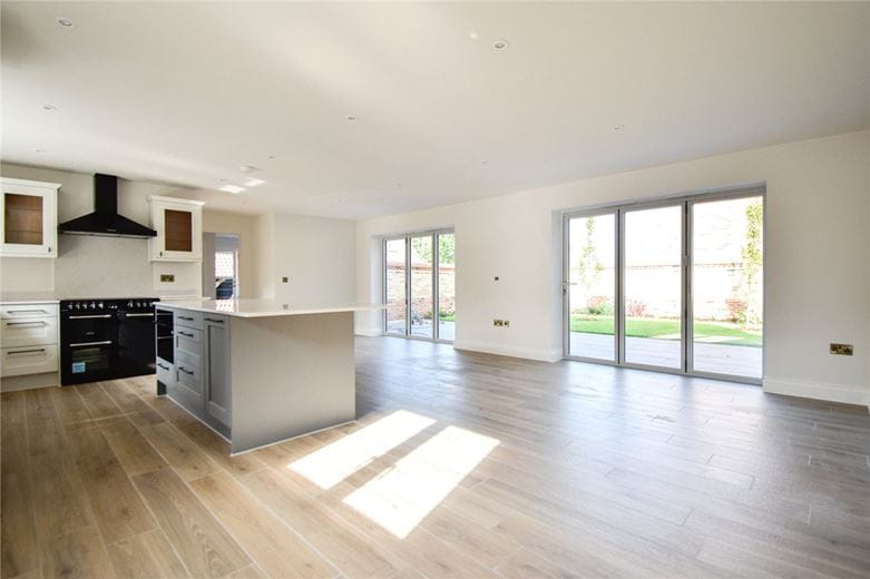 3 bedroom house, Evelyns Orchard, Stuntney CB7 - Available