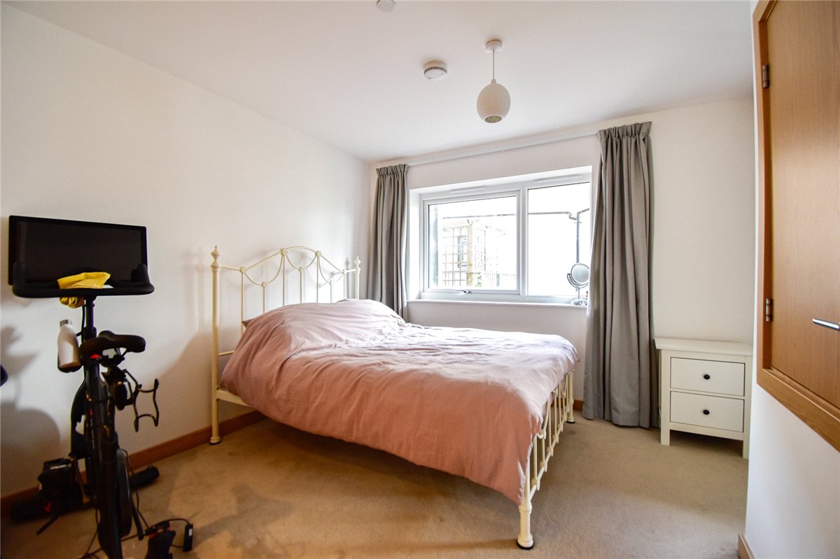 1 bedroom flat, Flamsteed Close, Cambridge CB1 - Let Agreed