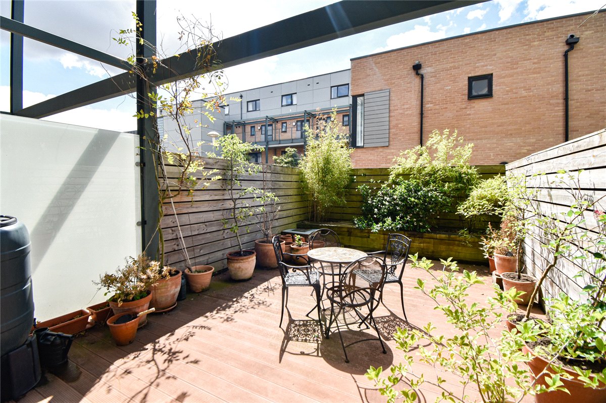 1 bedroom flat, Flamsteed Close, Cambridge CB1 - Let Agreed