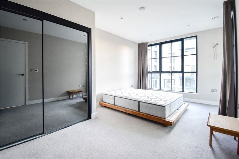 2 bedroom flat, Turing Way, Cambridge CB3 - Available