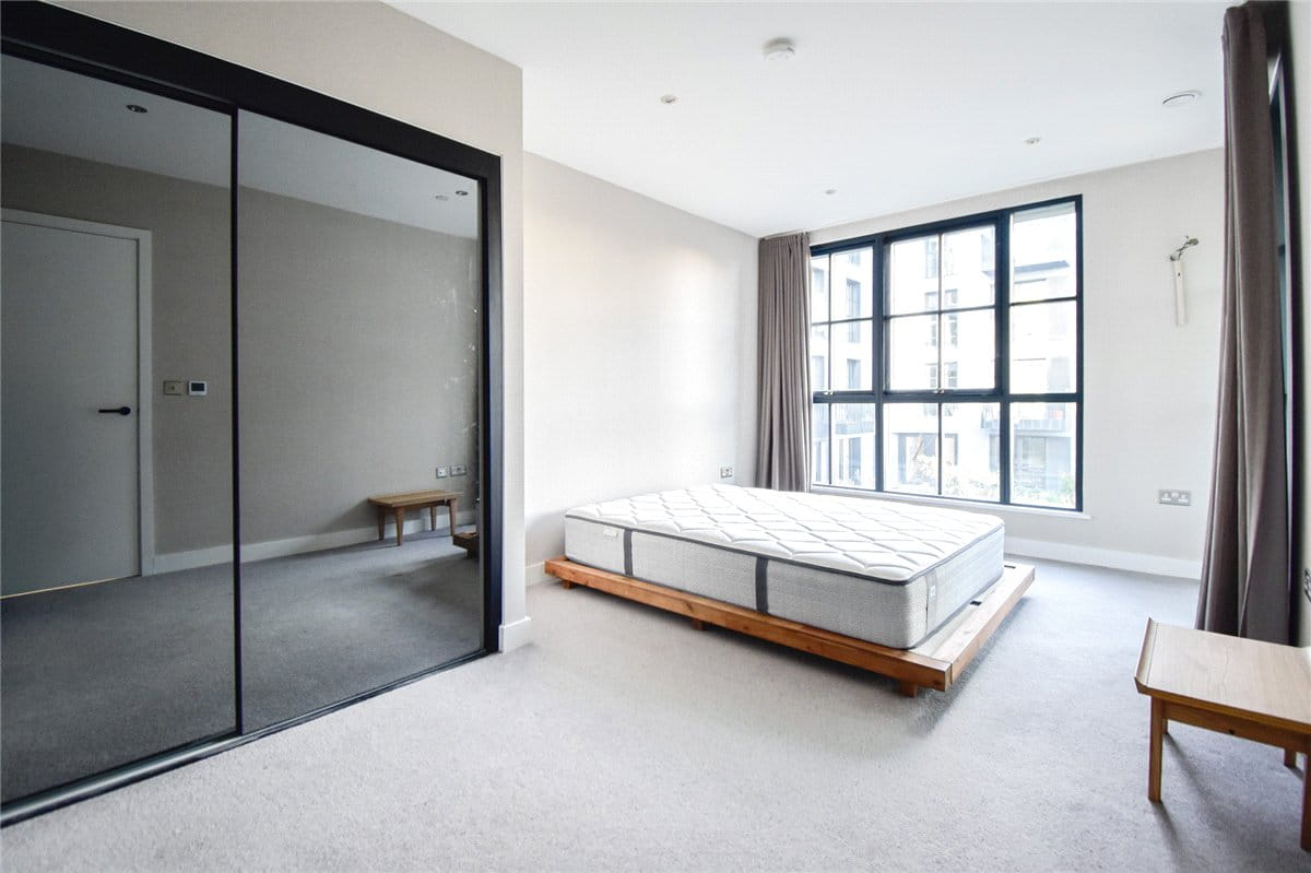 2 bedroom flat, Turing Way, Cambridge CB3 - Available