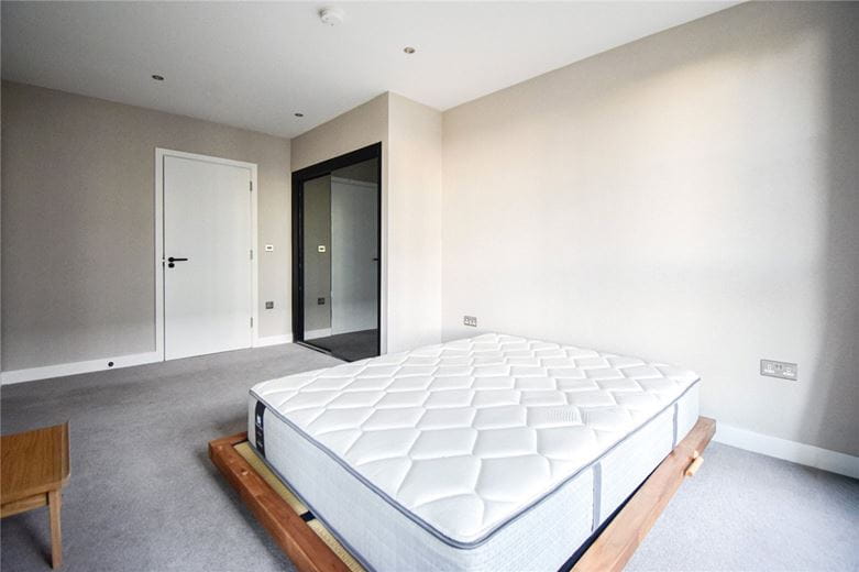 2 bedroom flat, Turing Way, Cambridge CB3 - Available