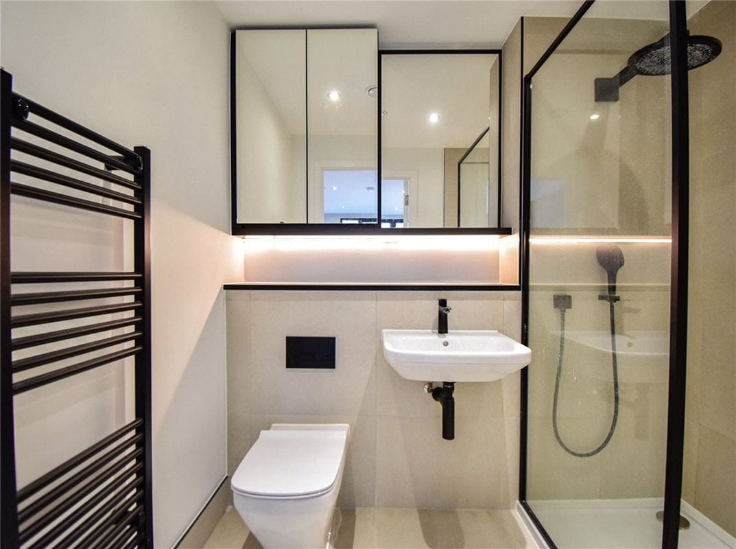 2 bedroom flat, Turing Way, Cambridge CB3 - Available