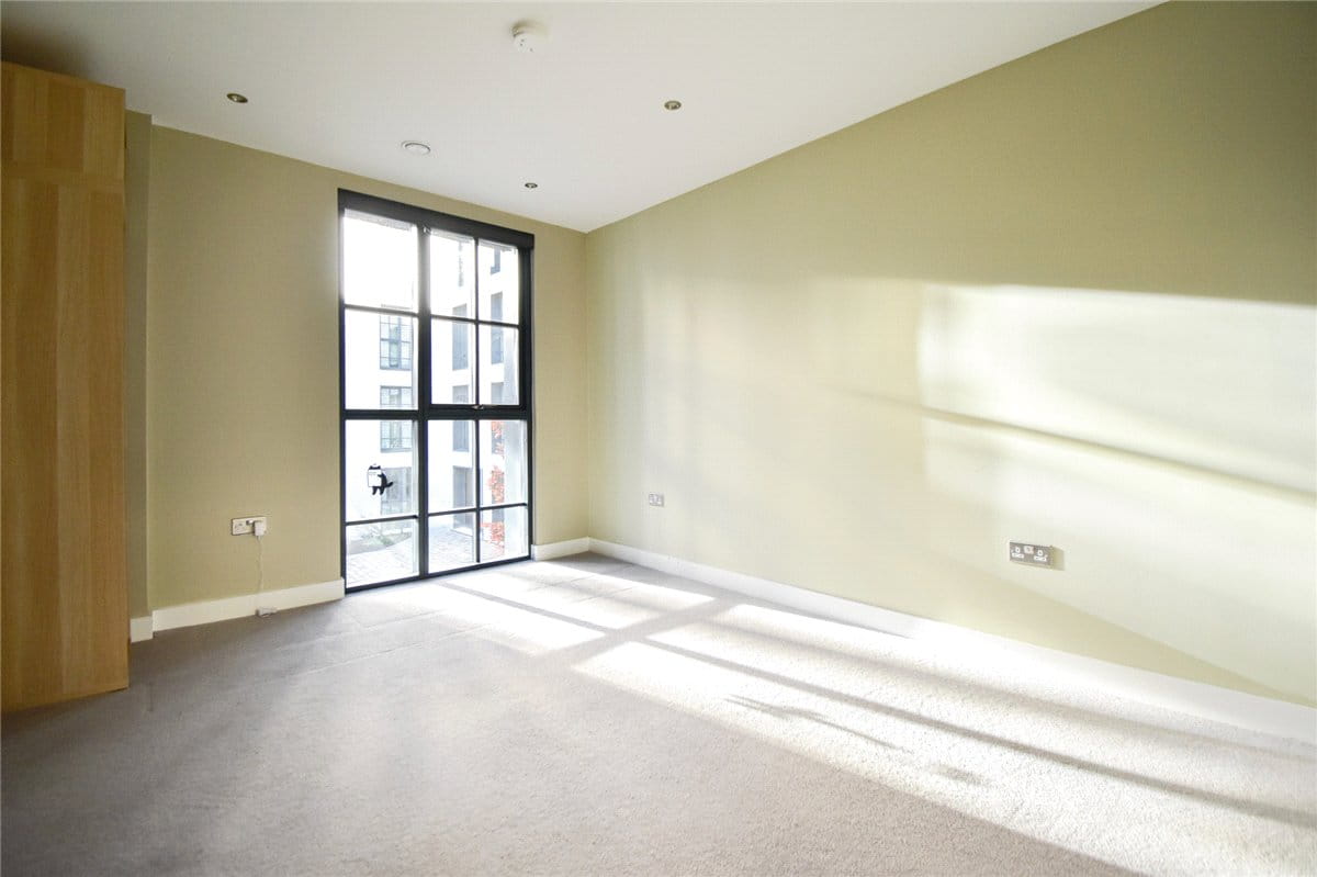 2 bedroom flat, Turing Way, Cambridge CB3 - Available