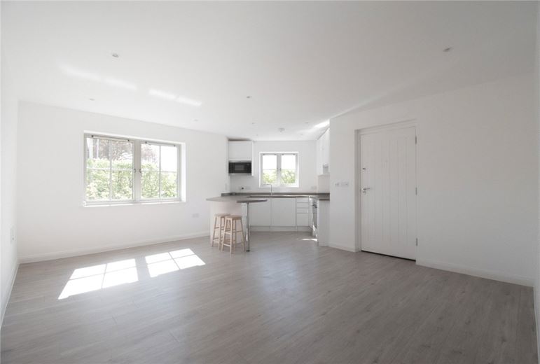 1 bedroom flat, Windsor Gate, Coldhams Lane CB1 - Let Agreed