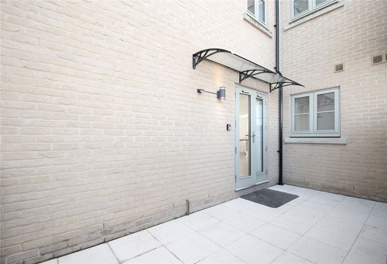 1 bedroom flat, Windsor Gate, Coldhams Lane CB1 - Let Agreed