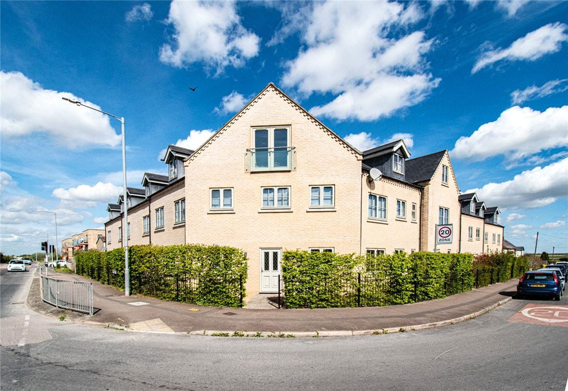 1 bedroom flat, Windsor Gate, Coldhams Lane CB1 - Let Agreed