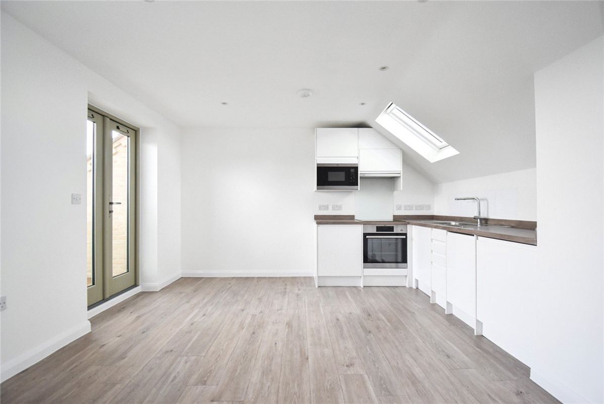 1 bedroom flat, Windsor Gate, Coldhams Lane CB1 - Available
