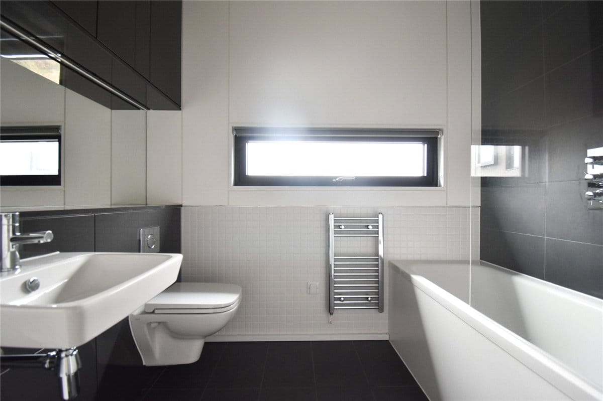 3 bedroom house, Lockhart Way, Northstowe CB24 - Available