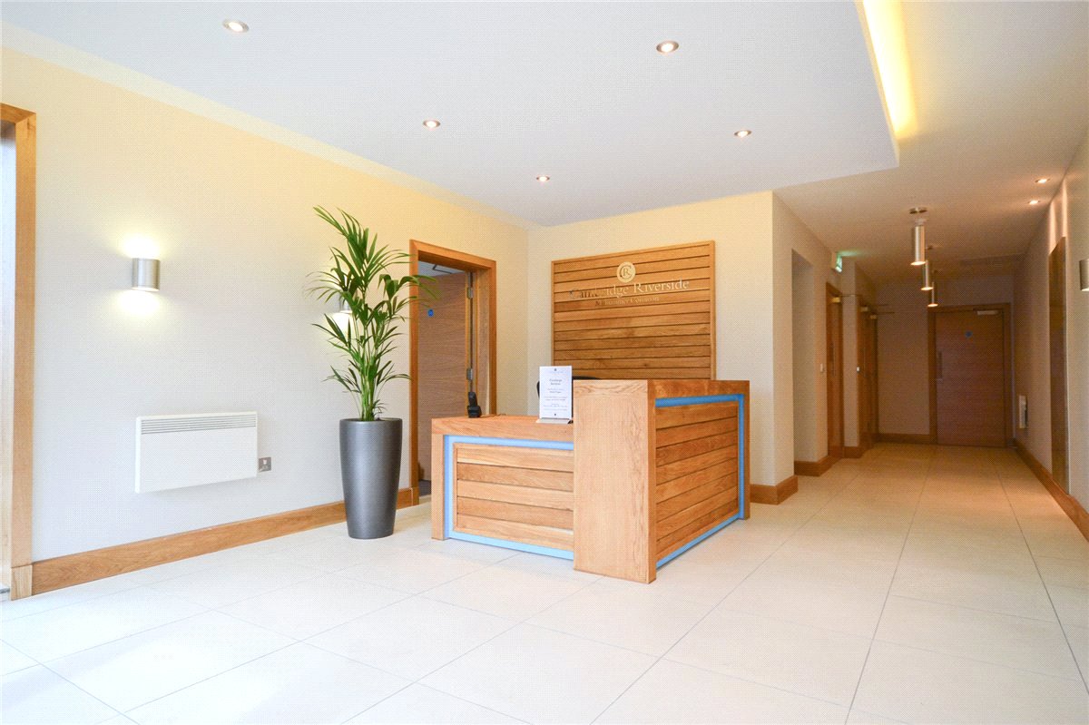 2 bedroom flat, Keynes House, Kingsley Walk CB5 - Let Agreed