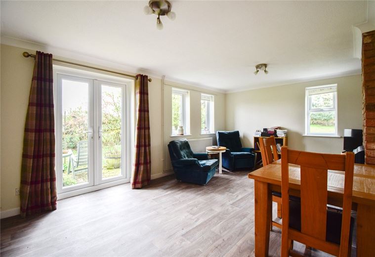 3 bedroom house, Streetly Hall Cottages, Streetly End CB21 - Let Agreed