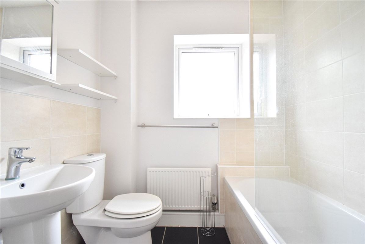 2 bedroom flat, Burlton Road, Cambridge CB3 - Let Agreed