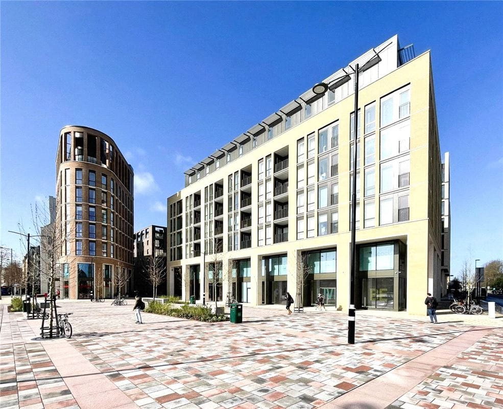 1 bedroom flat, Station Square, Cambridge CB1 - Available