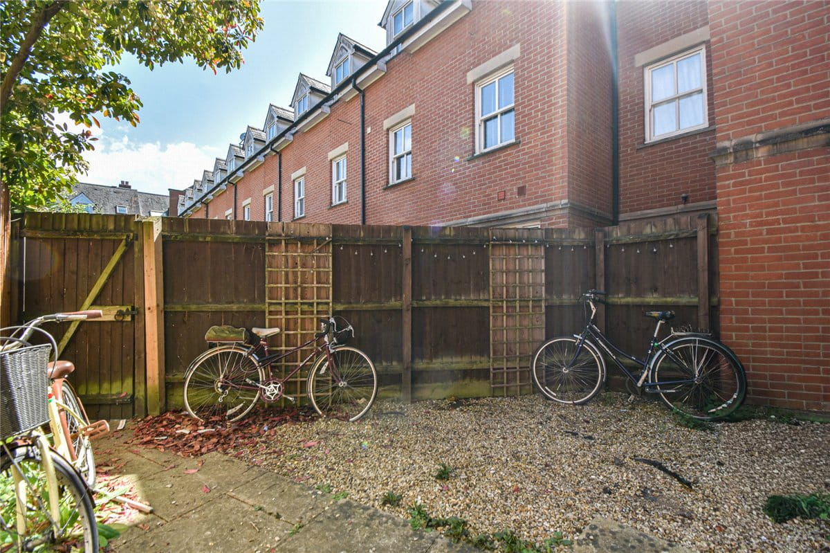 4 bedroom house, Ravensworth Gardens, Cambridge CB1