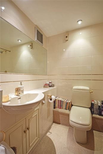 3 bedroom flat, The Oasthouse, Pinehurst South CB3