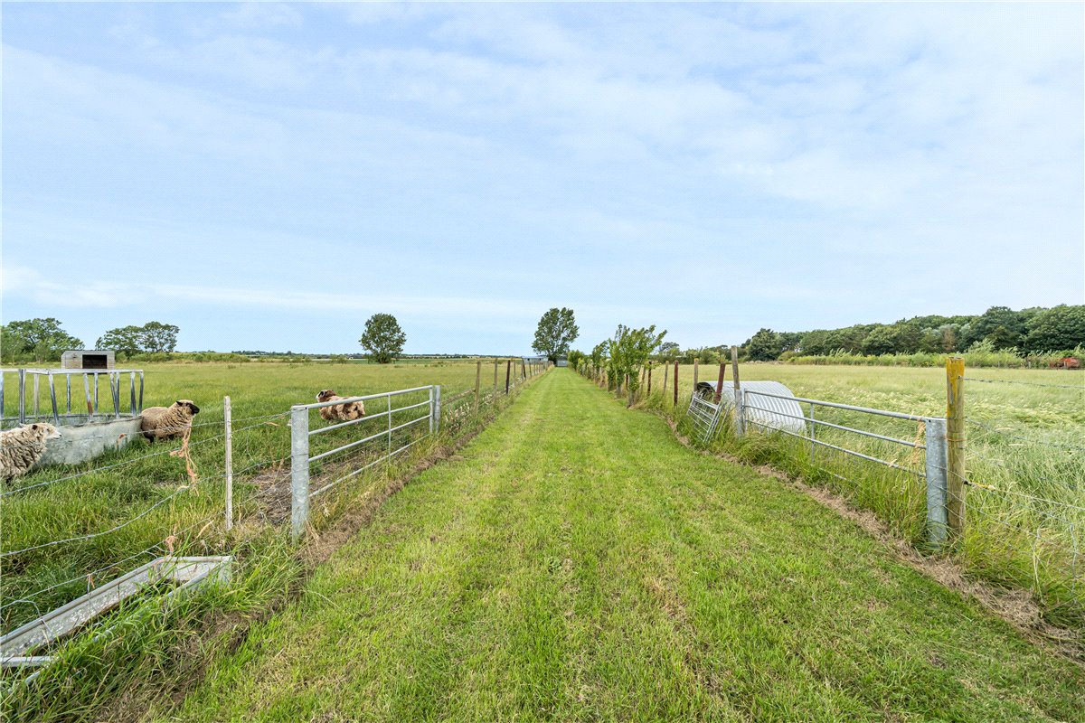 7.1 acres House, Sidings Farm, Fen Road PE28 - Available