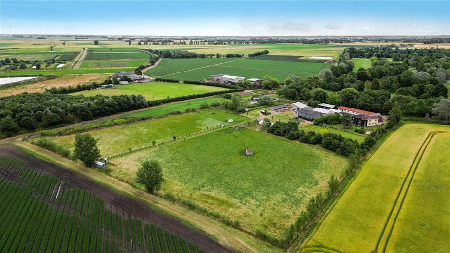 7.1 acres House, Sidings Farm, Fen Road PE28 - Available